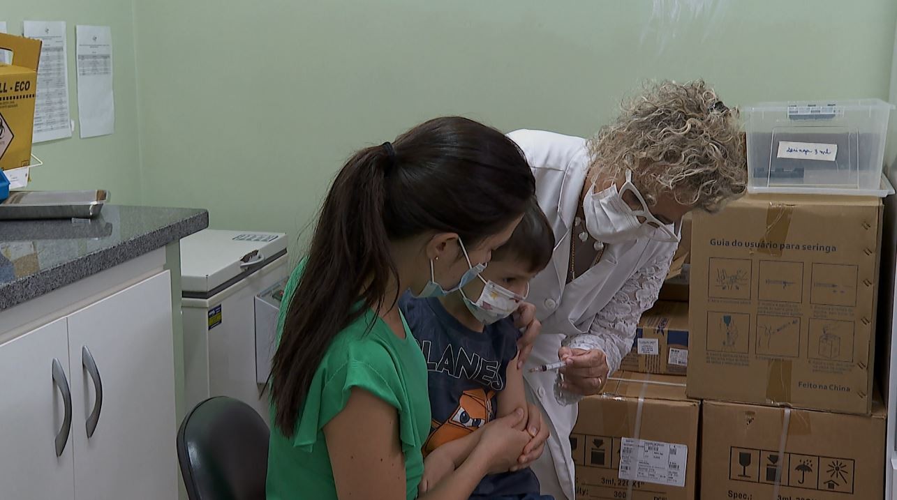 Ribeirão Preto, SP, começa a aplicar vacina Pneumo 20 contra pneumonia e meningite; veja quem pode receber