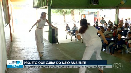 Estudantes de escola pública aprendem a importância da reciclagem