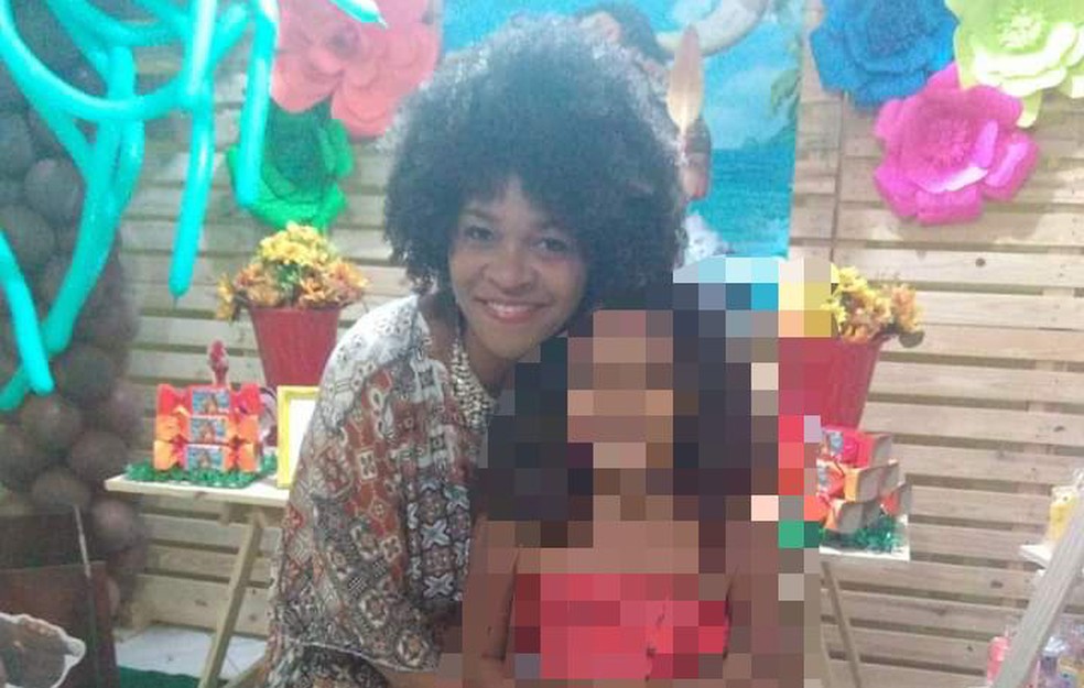 Mulher é morta a facadas em condomínio do bairro Cajazeiras VI, em Salvador — Foto: Arquivo Pessoal