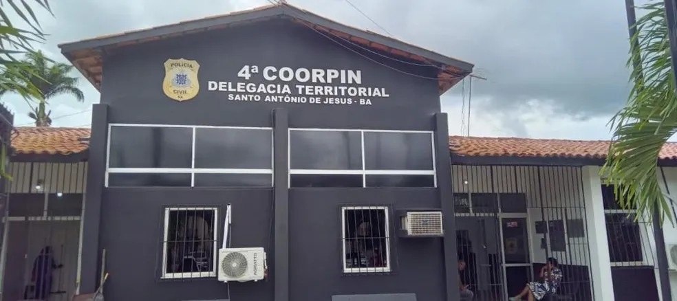 Suspeito de agredir companheira e causar perda da visão em um dos olhos da mulher é preso em fábrica no interior da Bahia