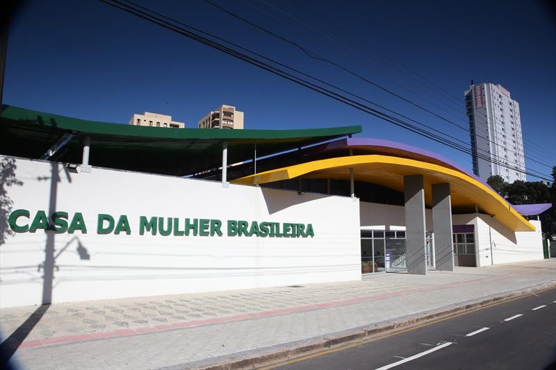 Mulheres e crianças vítimas de violência podem fazer exame de corpo de delito na Casa da Mulher Brasileira, em Curitiba