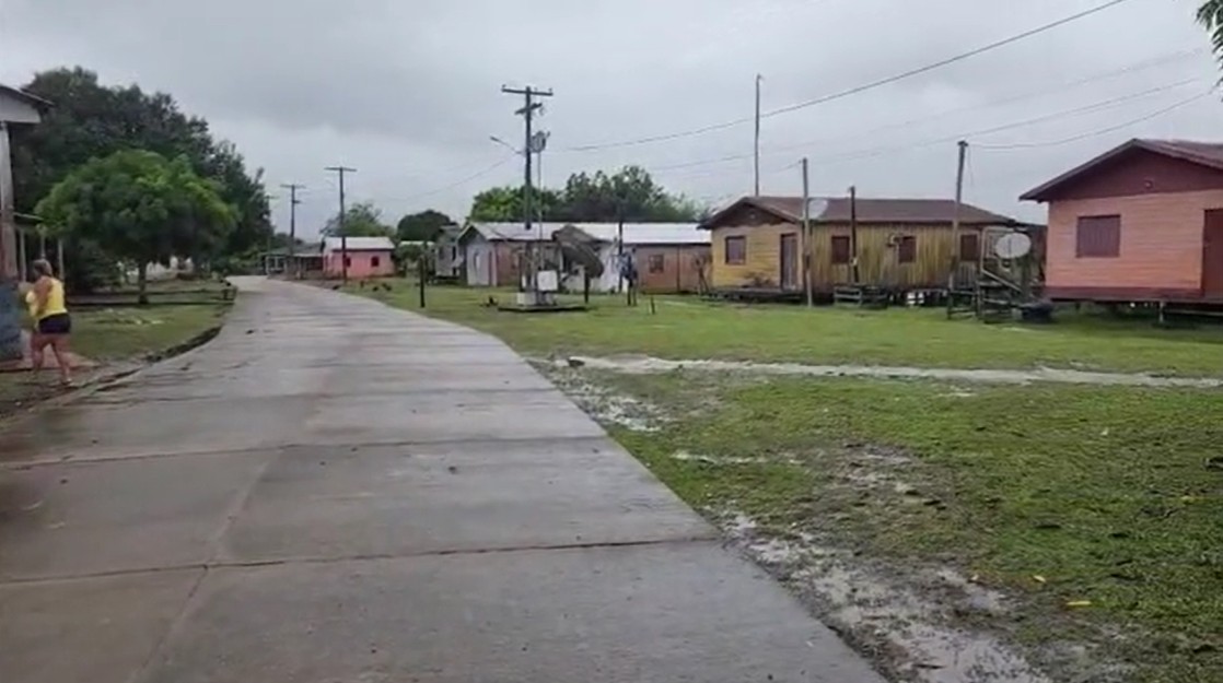 Comunidade ribeirinha de Manacapuru fica sete dias sem energia e moradores relatam prejuízos no interior do AM
