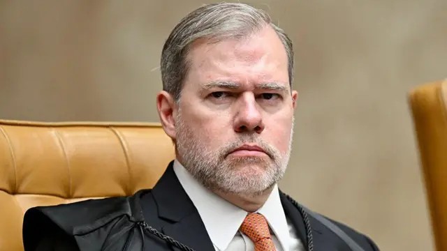Investigadores veem situação de Toffoli como insustentável e alertam ministros do STF sobre agravamento das investigações do Caso Master