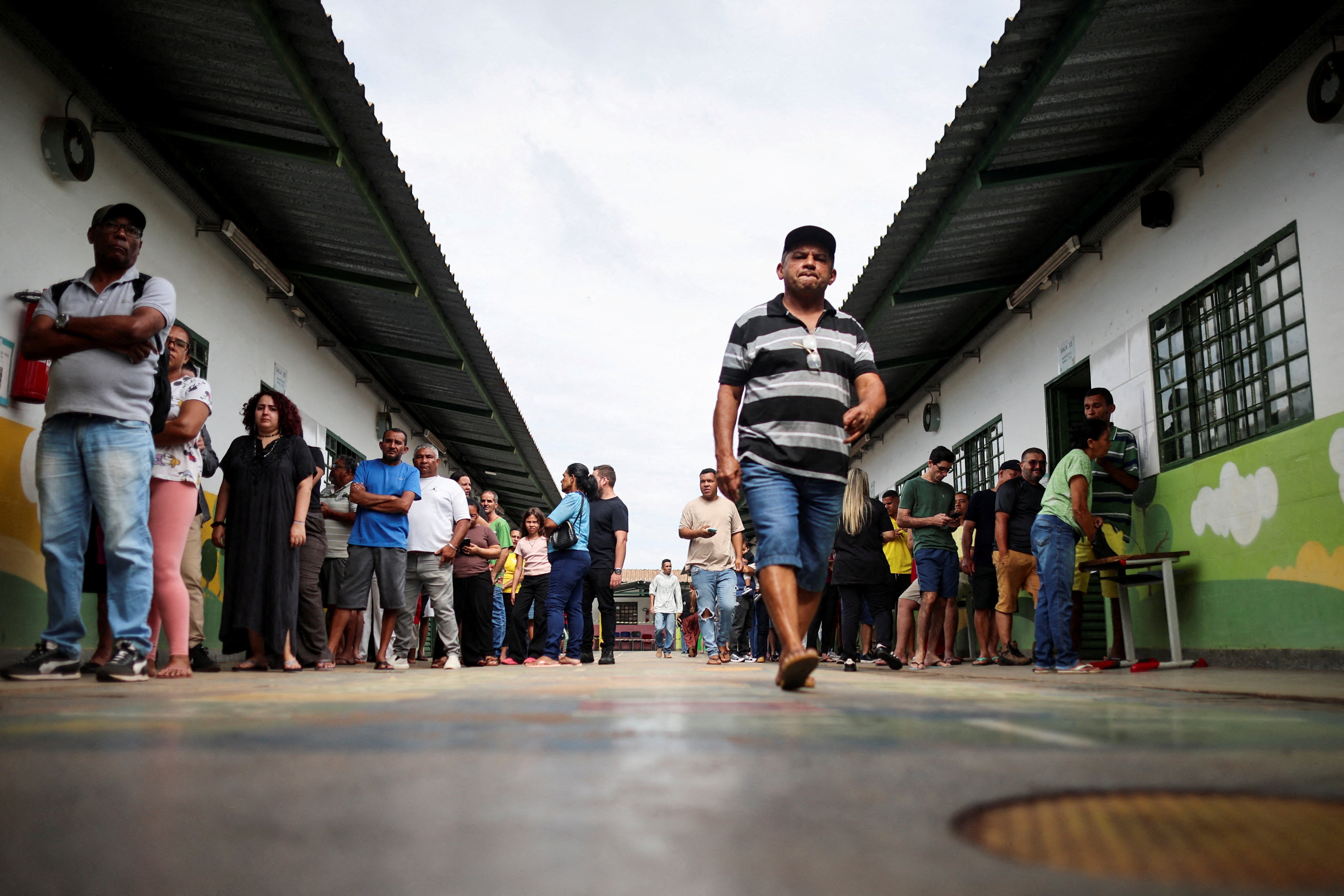 Quaest: 39% dos eleitores dizem ser de direita; e 25%, de esquerda