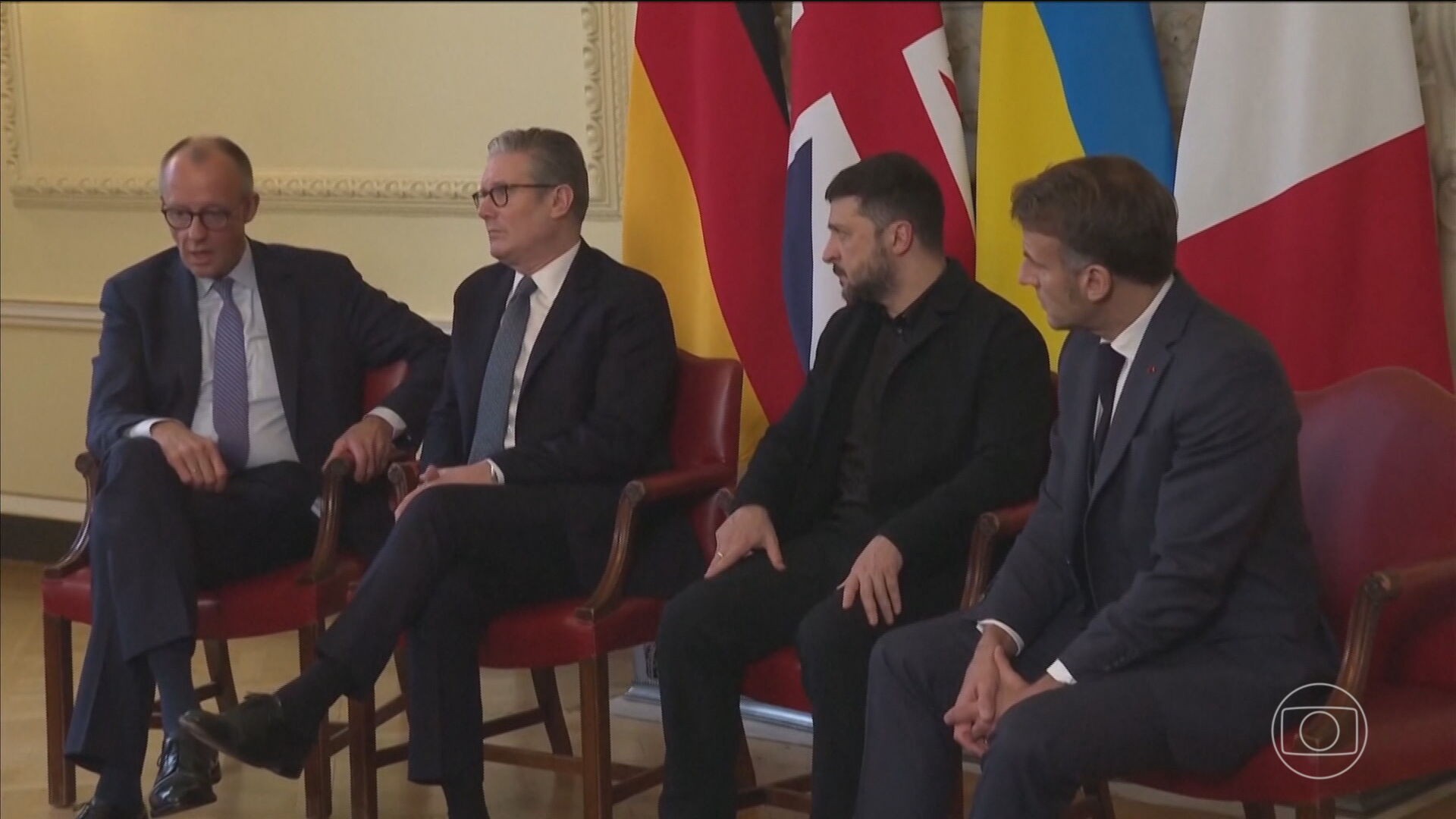 Zelensky espera mandar nesta terça (9) para os EUA nova proposta para acordo de paz com a Rússia