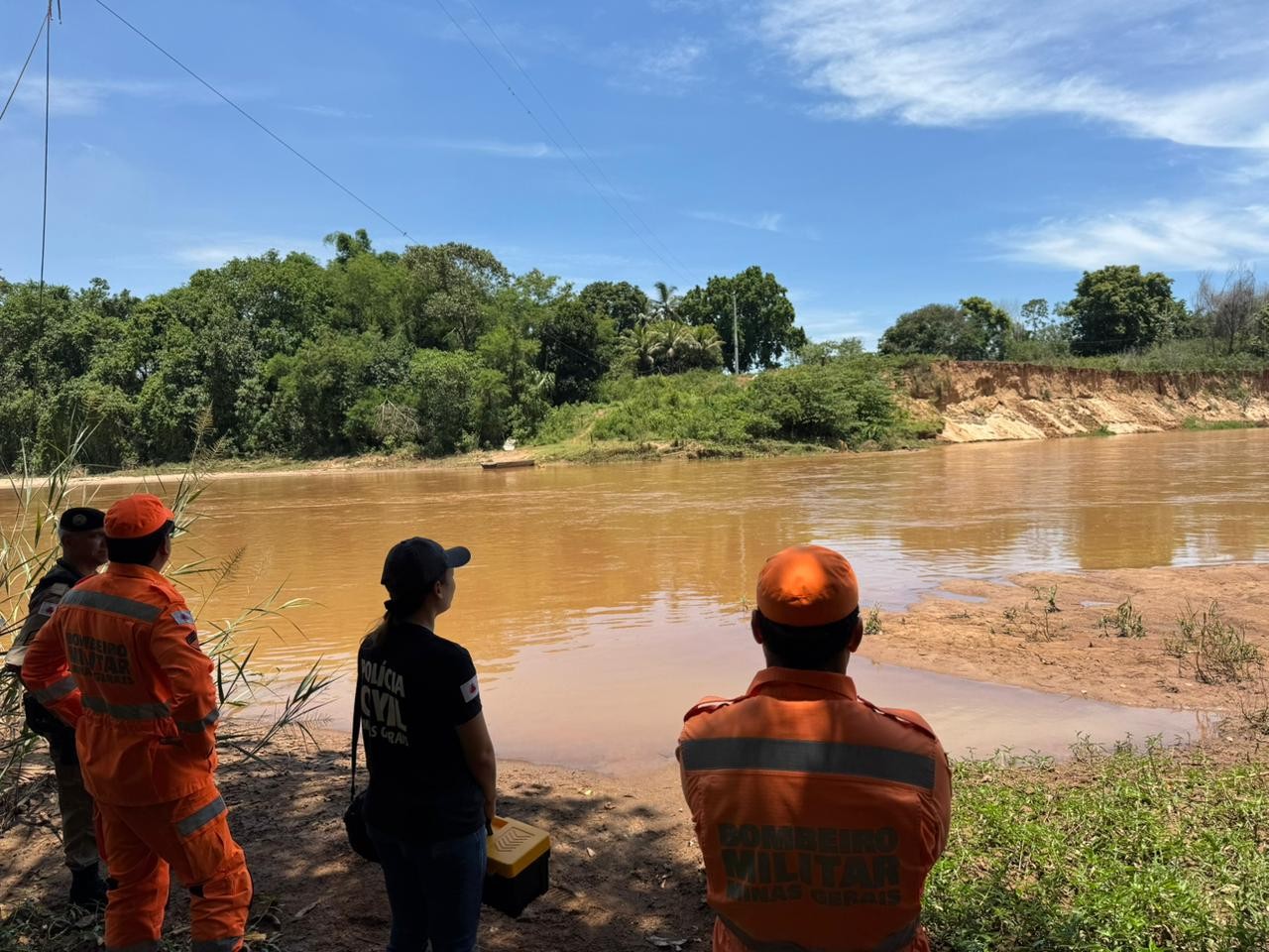 Corpo é encontrado boiando no Rio Piracicaba entre Coronel Fabriciano e Timóteo