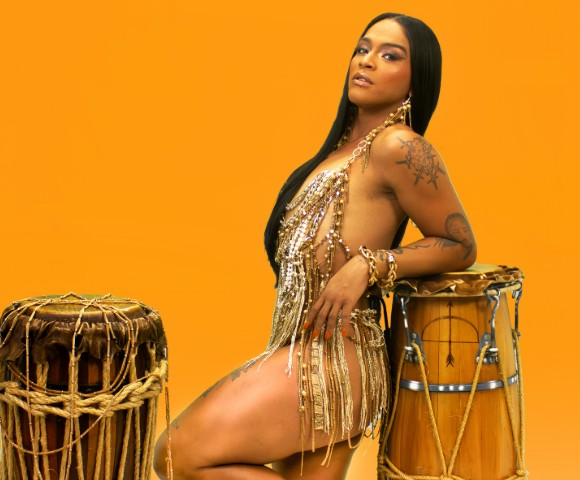 'Feitiço': Bixarte lança novo álbum e faz show de estreia gratuito em João Pessoa