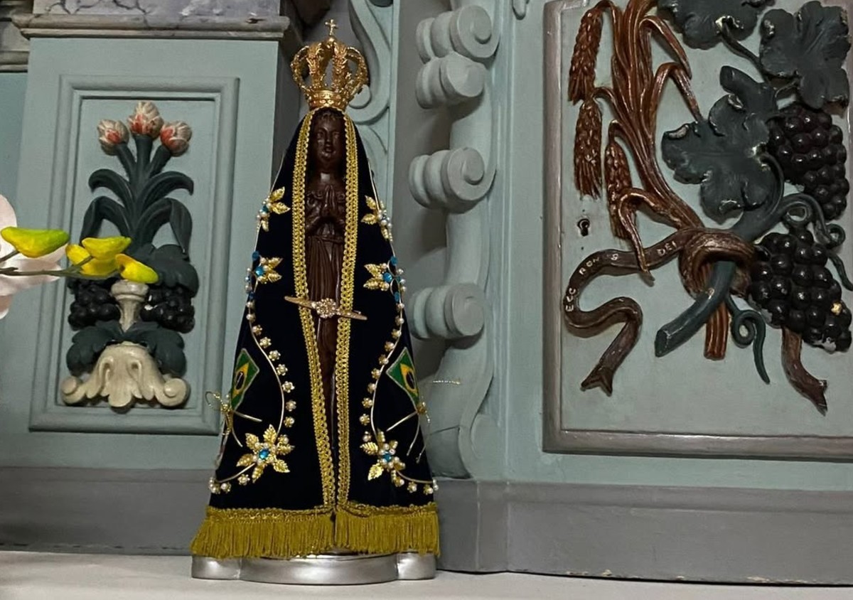 Imagem de Nossa Senhora Aparecida é furtada de capela em MG