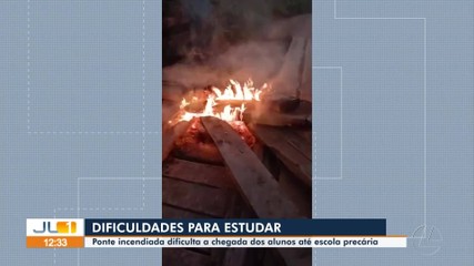 Ponte incendiada dificulta acesso de estudantes à escola na comunidade Mata Preta, no PA