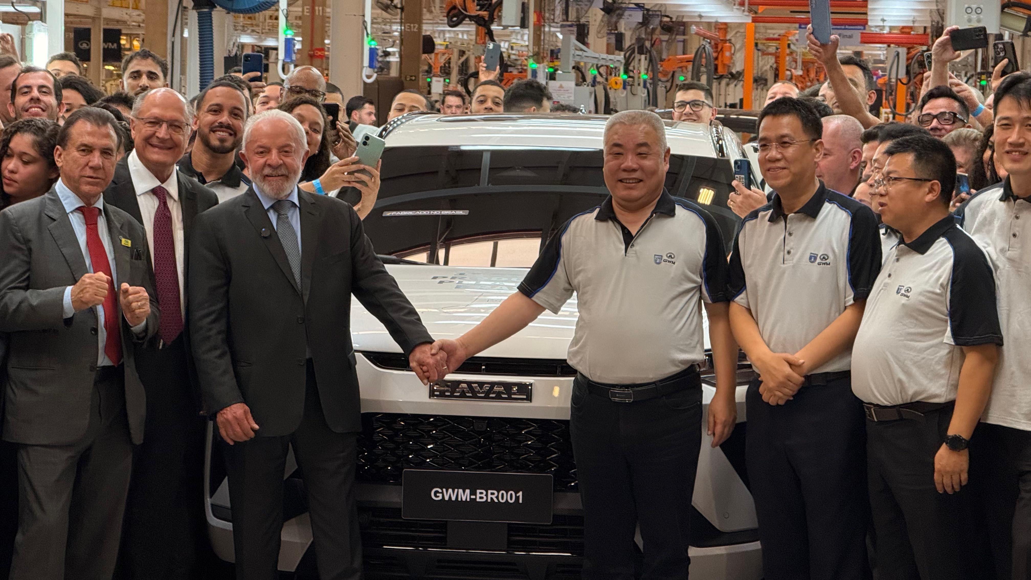 Lula inaugura montadora chinesa capaz de produzir 30 mil carros elétricos por ano no interior de SP