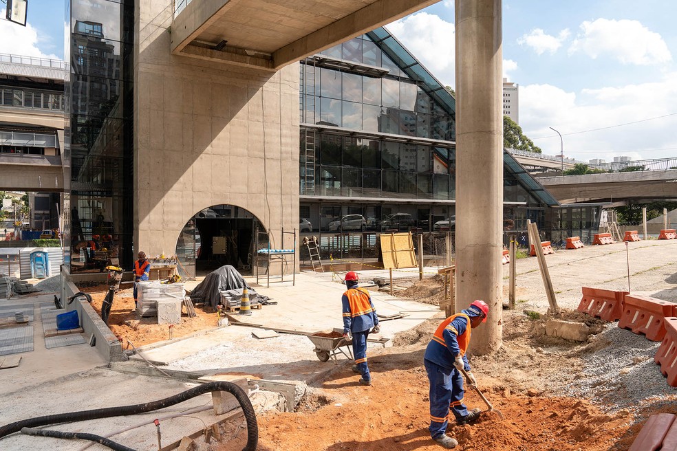 Obras da estação vereador José Diniz da Linha 17-Ouro do Monotrilho. — Foto: Márcia Alves/Metrô SP/Divulgação