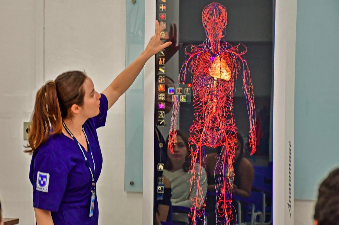 Medicina UNITAU reúne tradição e modernidade no campus Taubaté