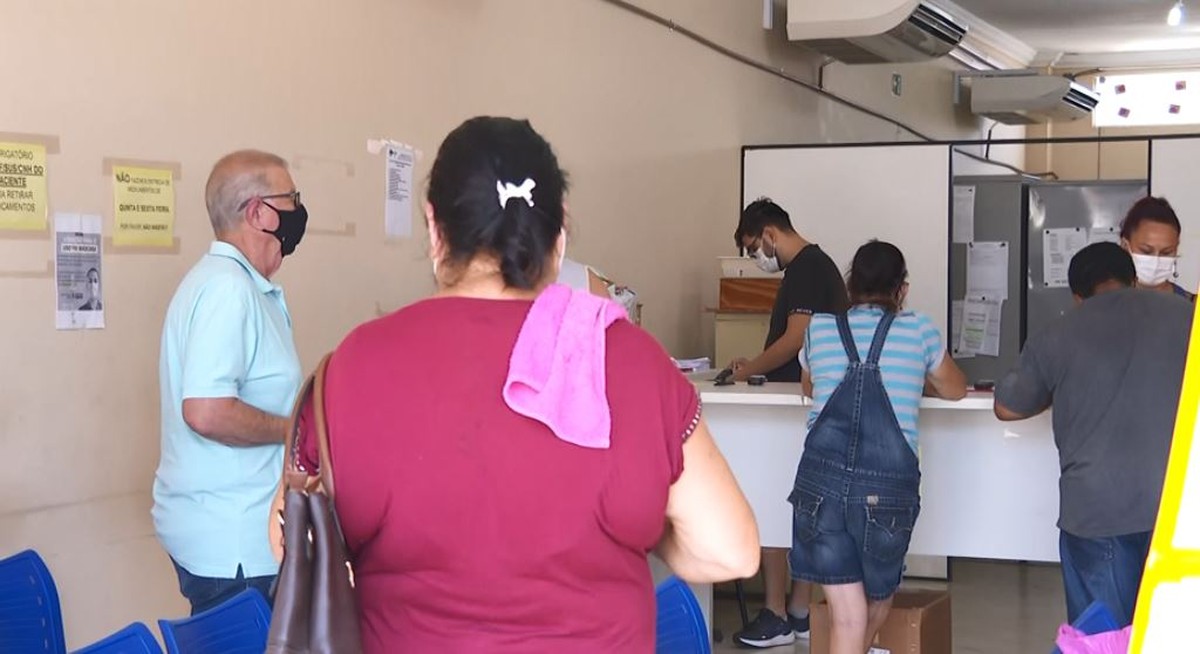 Equipe de saúde do Bairro Rosa produz caixinha que ajuda pacientes