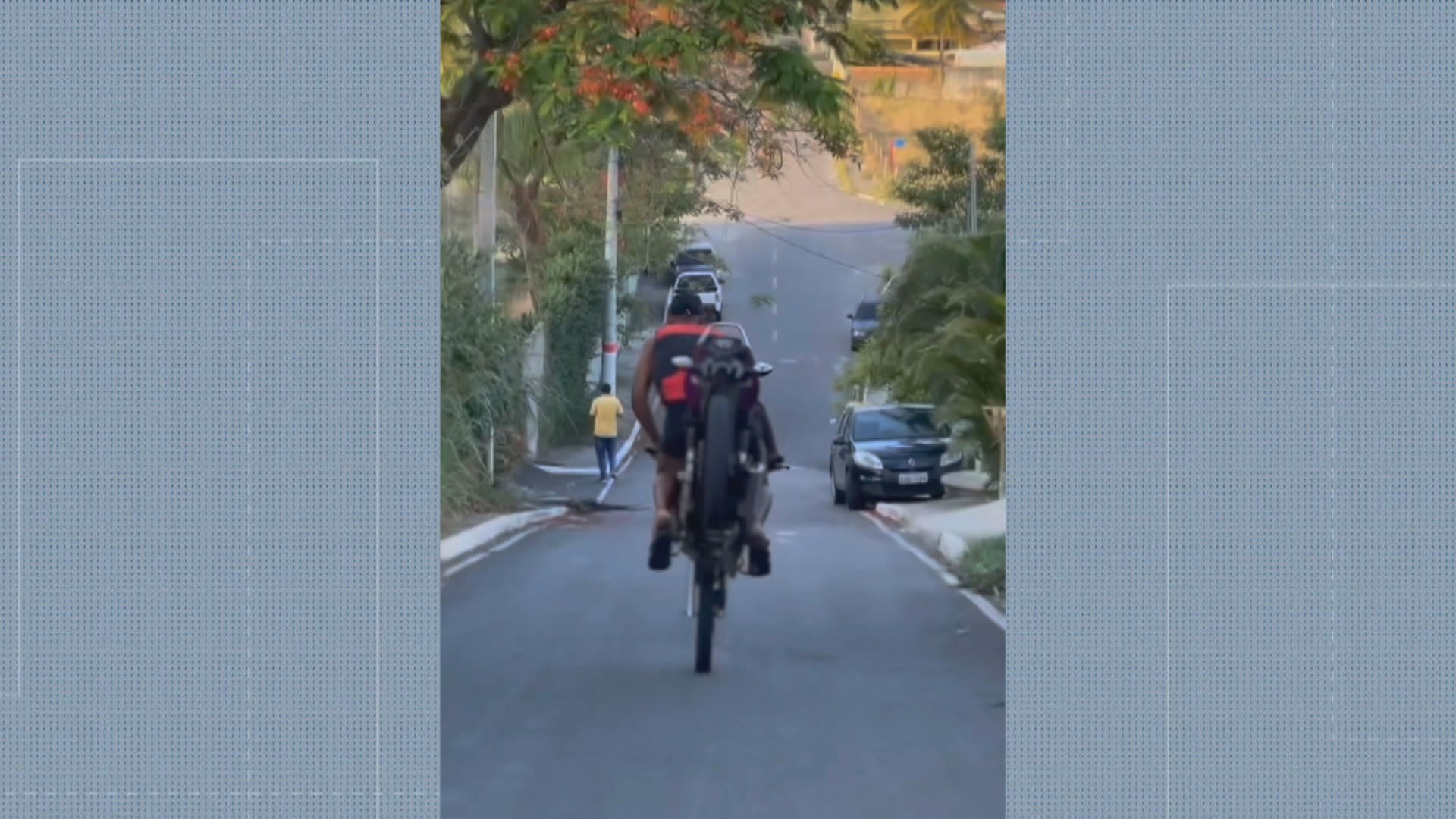 Homem é preso após empinar moto sem placa em frente a delegacia em SG