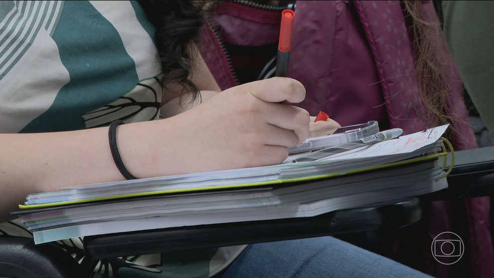 Governo anuncia 112 mil novas vagas para o Fies em 2025 — Foto: Reprodução/TV Globo