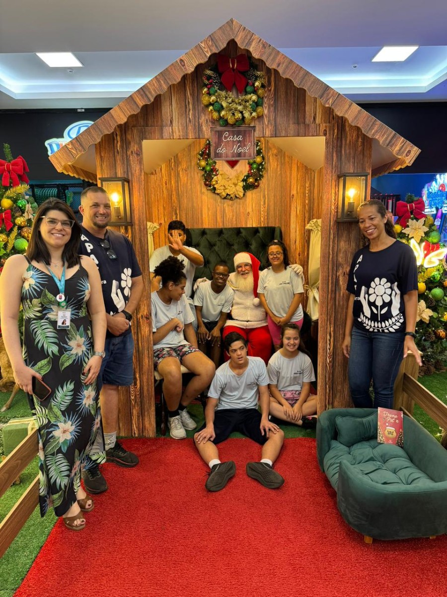 Alunos da APAE vivem momento mágico no Pátio Limeira Shopping