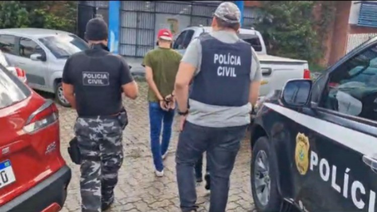 Homem é preso suspeito de tentar matar a própria amiga por ciúmes em Manaus