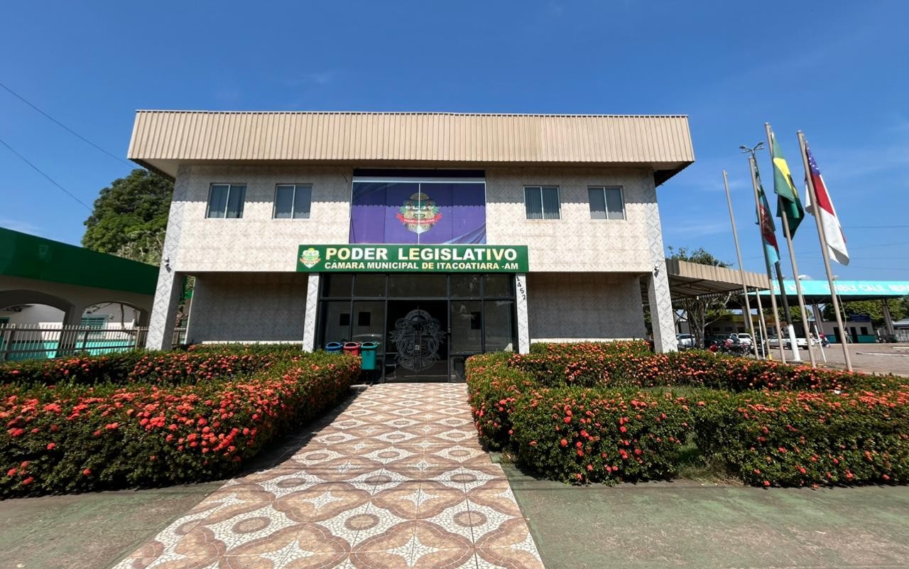 Câmara de Itacoatiara abre concurso com salários de até R$ 3,4 mil; veja como participar