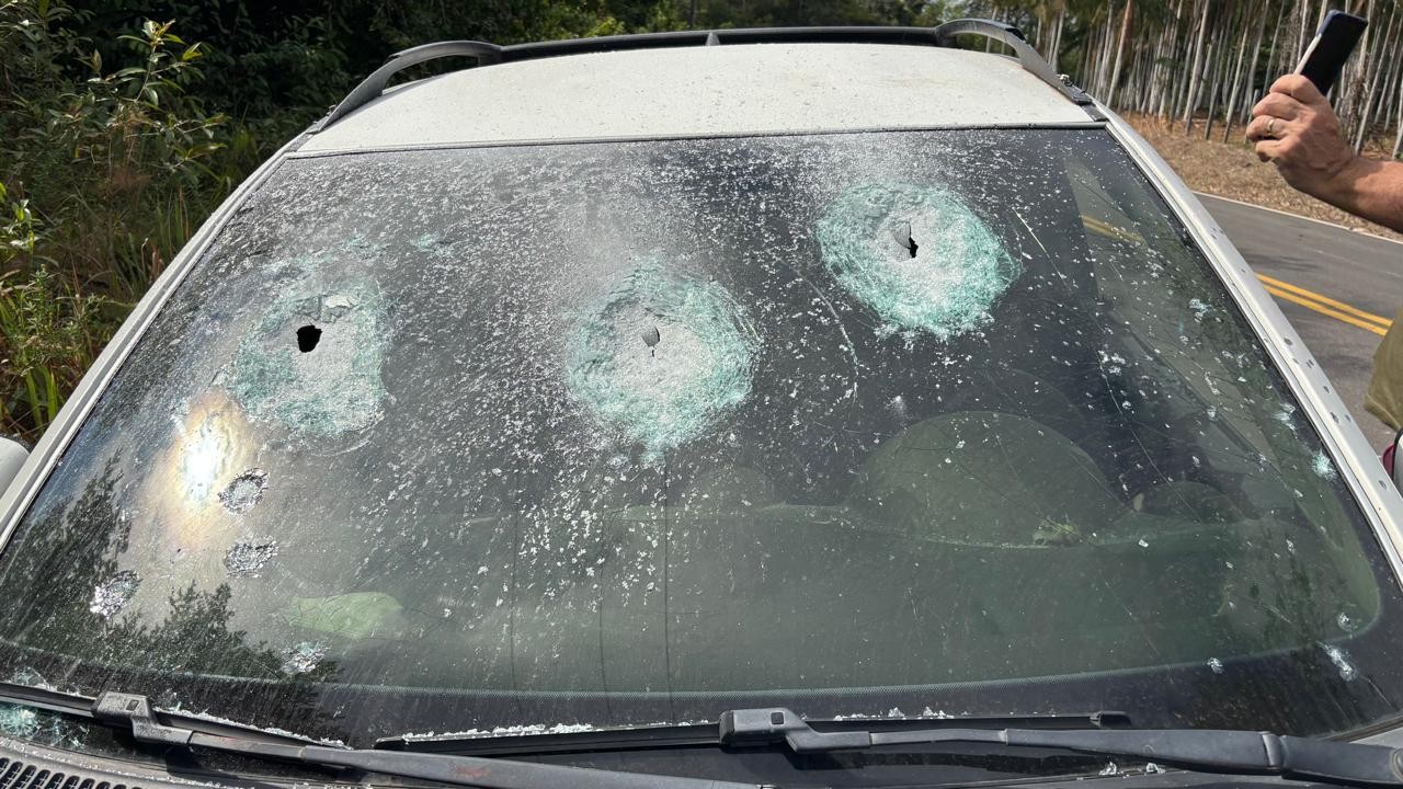 Homem é preso por atirar oito vezes contra carro por engano ao pensar que seria de um rival no interior do AM