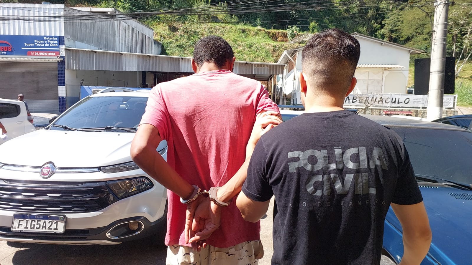 Homem é preso por falso testemunho ao tentar proteger adolescente do tráfico de drogas em Piraí