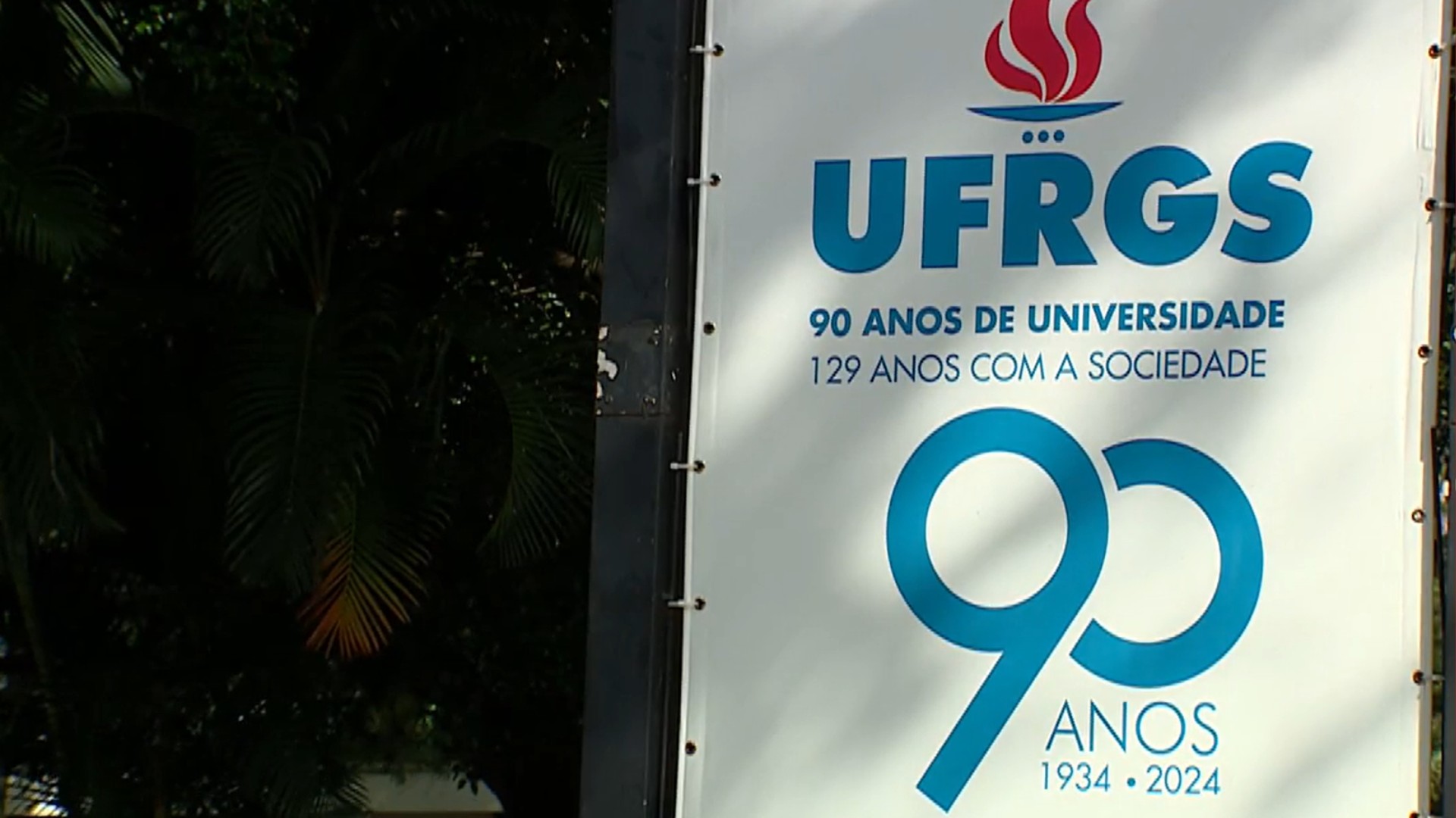 Tema da redação do vestibular da UFRGS 2025 é 'Memória da enchente de 2024 no RS'