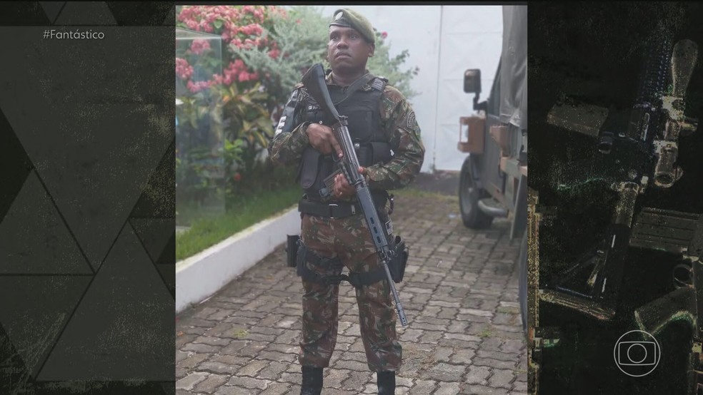 &Aacute;udios revelam cabo do Ex&eacute;rcito negociando muni&ccedil;&atilde;o de fuzil e granadas com o tr&aacute;fico na Bahia &mdash; Foto: Reprodu&ccedil;&atilde;o/TV Globo