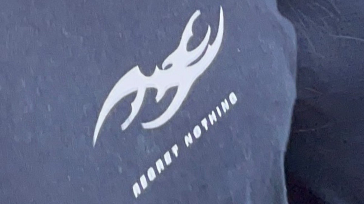 ' Regret nothing': rede retira das vendas camiseta que dizia ' Não se arrependa de nada', usada por réu de estupro coletivo ao se entregar à polícia