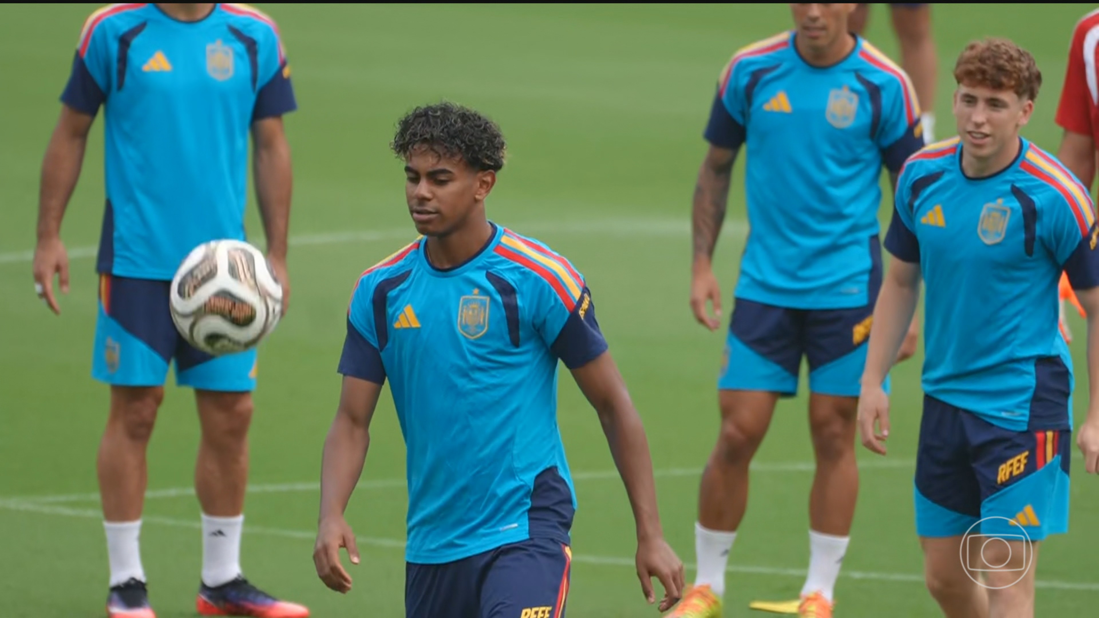 Com só um gol na Copa, Lamine Yamal tenta retomar o protagonismo contra a França