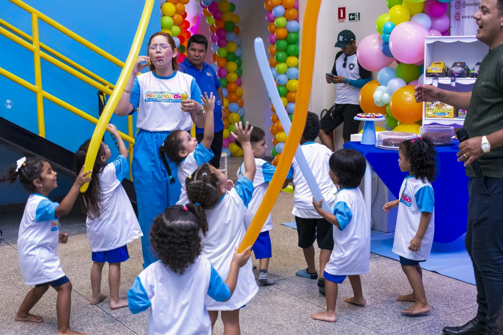 Ação solidária garante diversão, brinquedos e doações para abrigo na Pedreira, em Belém