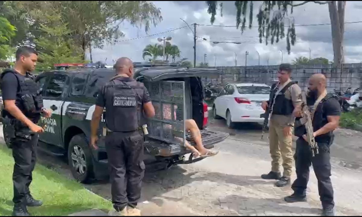 Foragido da Justiça de Goiás com cerca de 35 ocorrências policiais é preso em cidade do extremo sul da Bahia