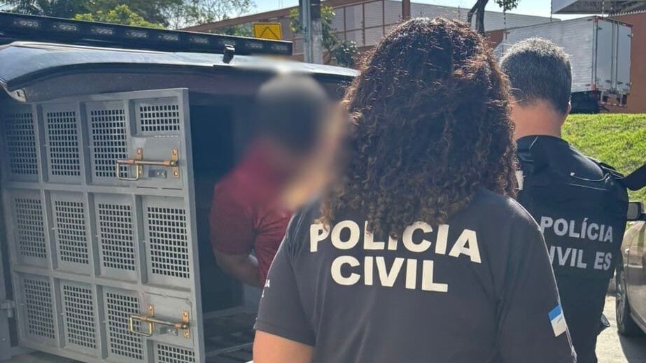 Professor de escola particular em Vila Velha é preso suspeito de abusar de duas alunas de 8 anos