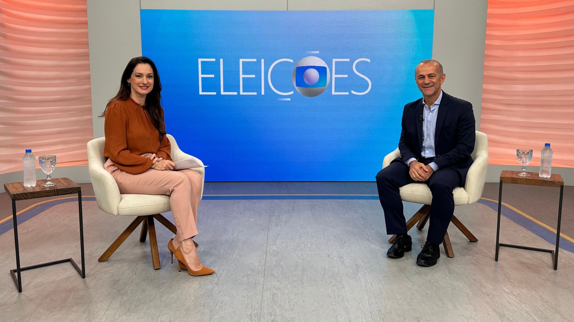 Helder Salomão promete programa de saúde mental para professores e criação de faixa exclusiva para ônibus em todo o ES