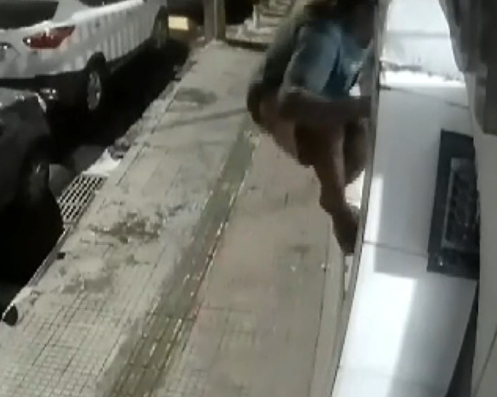 Suspeito é preso por furtos ao escalar edifícios residenciais em bairro nobre de Salvador — Foto: Acervo pessoal