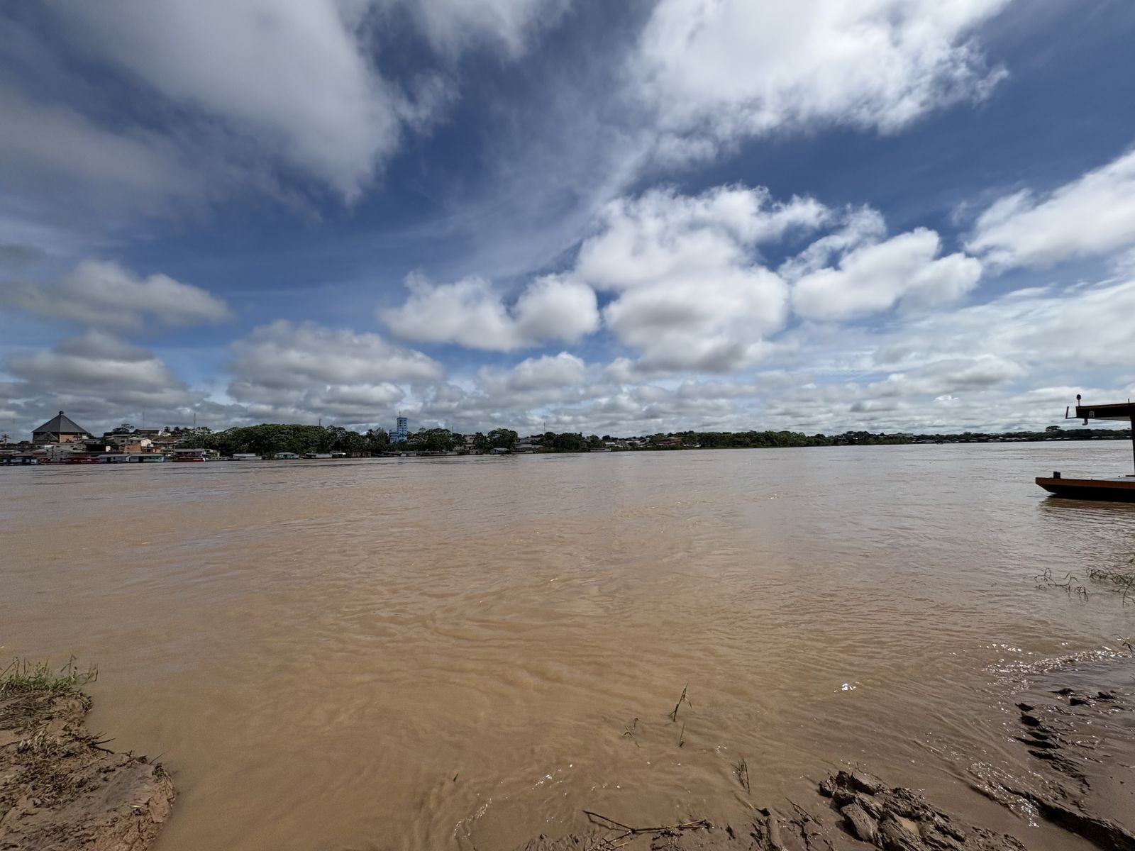 Rio Juruá sai da cota de transbordo após mais de uma semana em Cruzeiro do Sul
