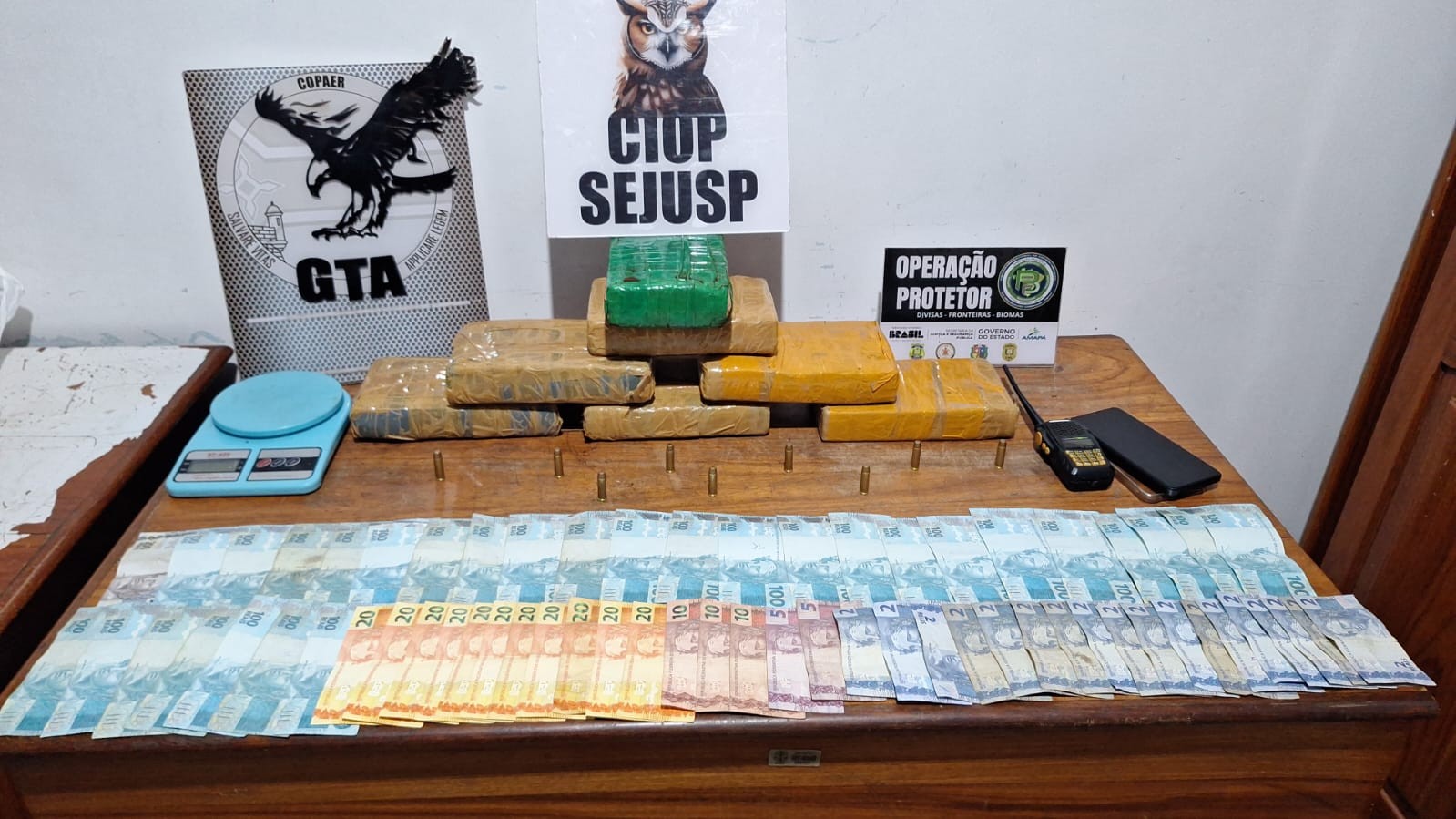 Polícia prende suspeito de tráfico com cocaína enterrada em quintal na Zona Sul de Macapá