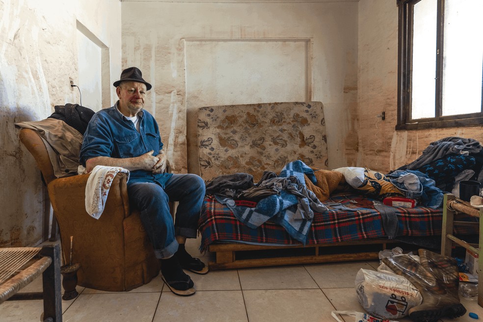 Homem optou por voltar para a casa assim que foi possível. — Foto: Gentilly Costa/Divulgação