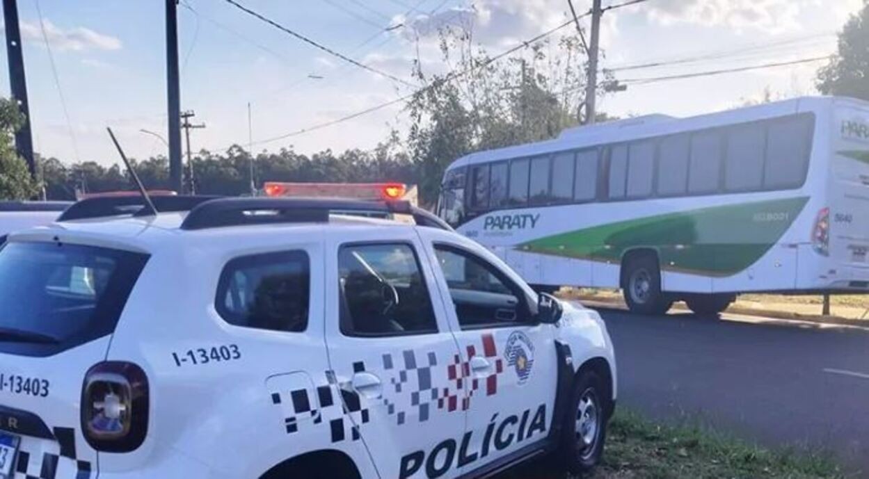 Avó e neta são atropeladas por ônibus  no interior de SP