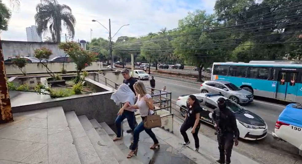 Mulher é presa suspeita de abrigar bandidos que atiraram em advogada em Niterói, no RJ — Foto: Reprodução