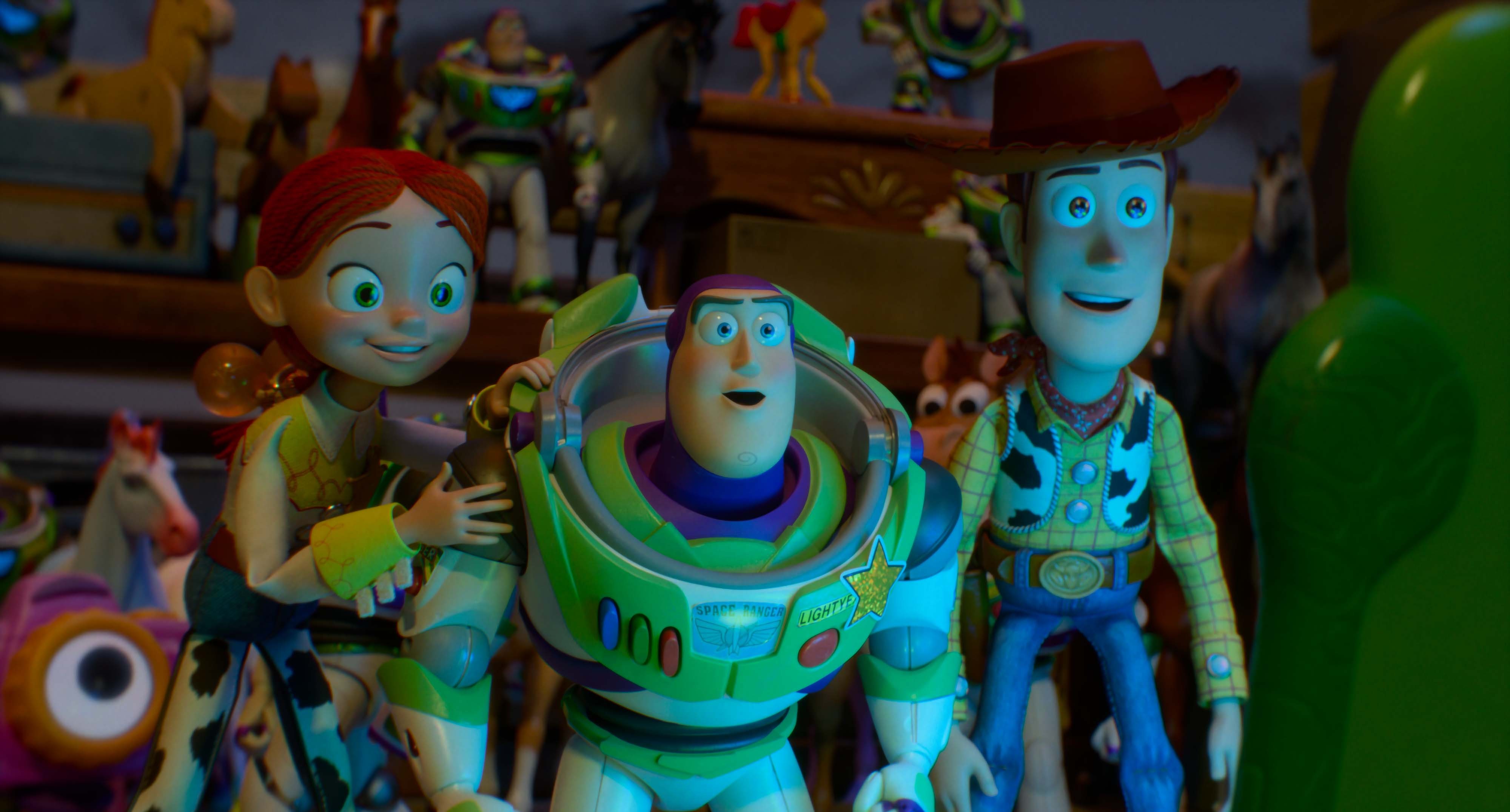 'Toy Story 5' prova que não precisa de Woody e Buzz com protagonista nova, humor e ternura; g1 já viu
