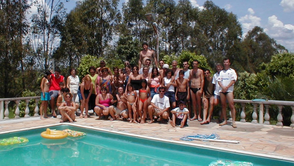 Família Castro reunida na 'Pascoareta' em 2005 — Foto: Arquivo pessoal