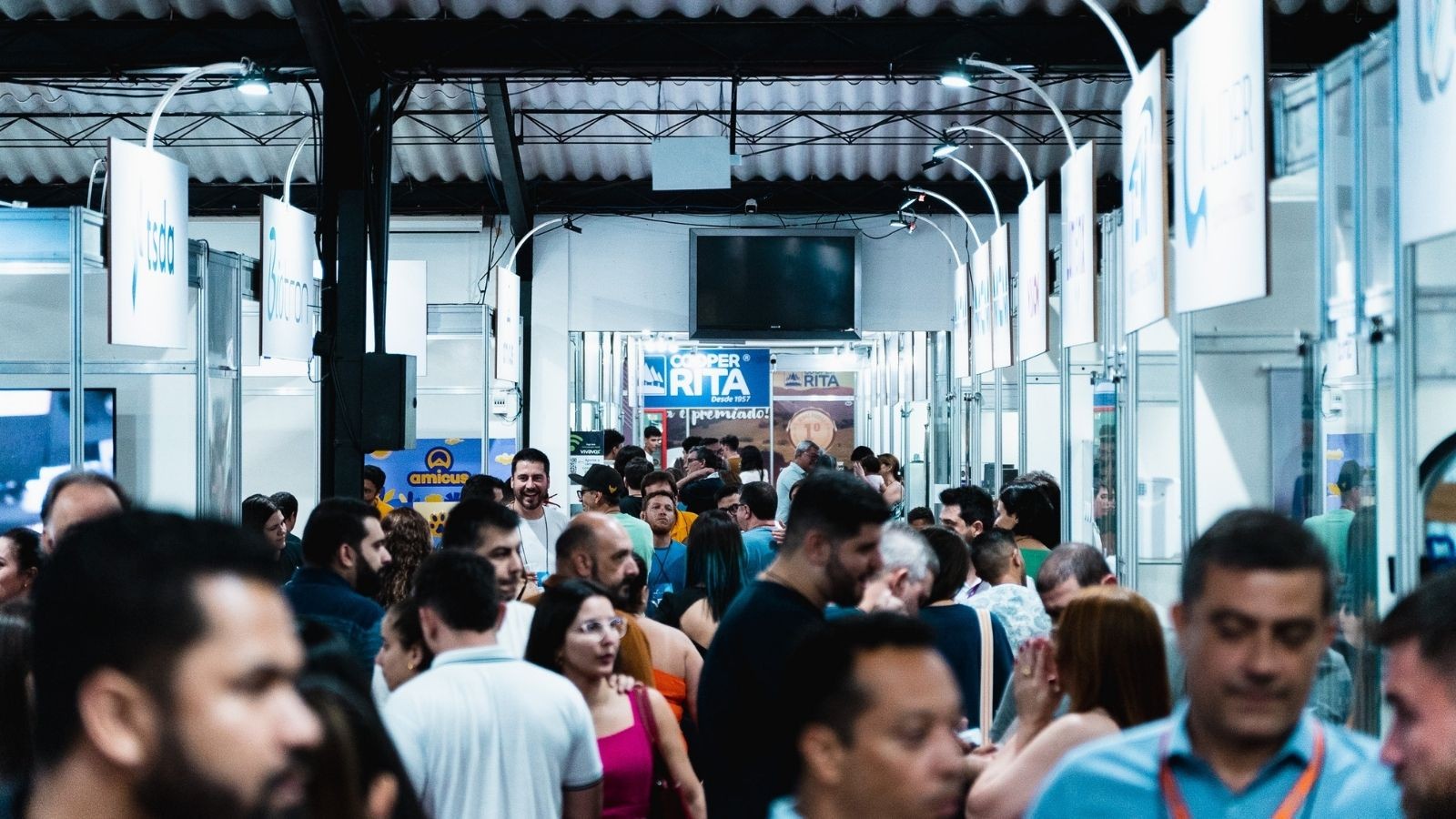 FIVEL 2025 apresenta novidades em tecnologia e negócios em Santa Rita do Sapucaí 