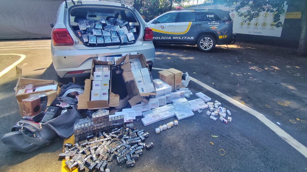 Santópolis do Aguapeí : Polícia apreende quase R$ 1,4 milhão em contrabando de cigarros eletrônicos, anabolizante e remédio para emagrecer na SP-425