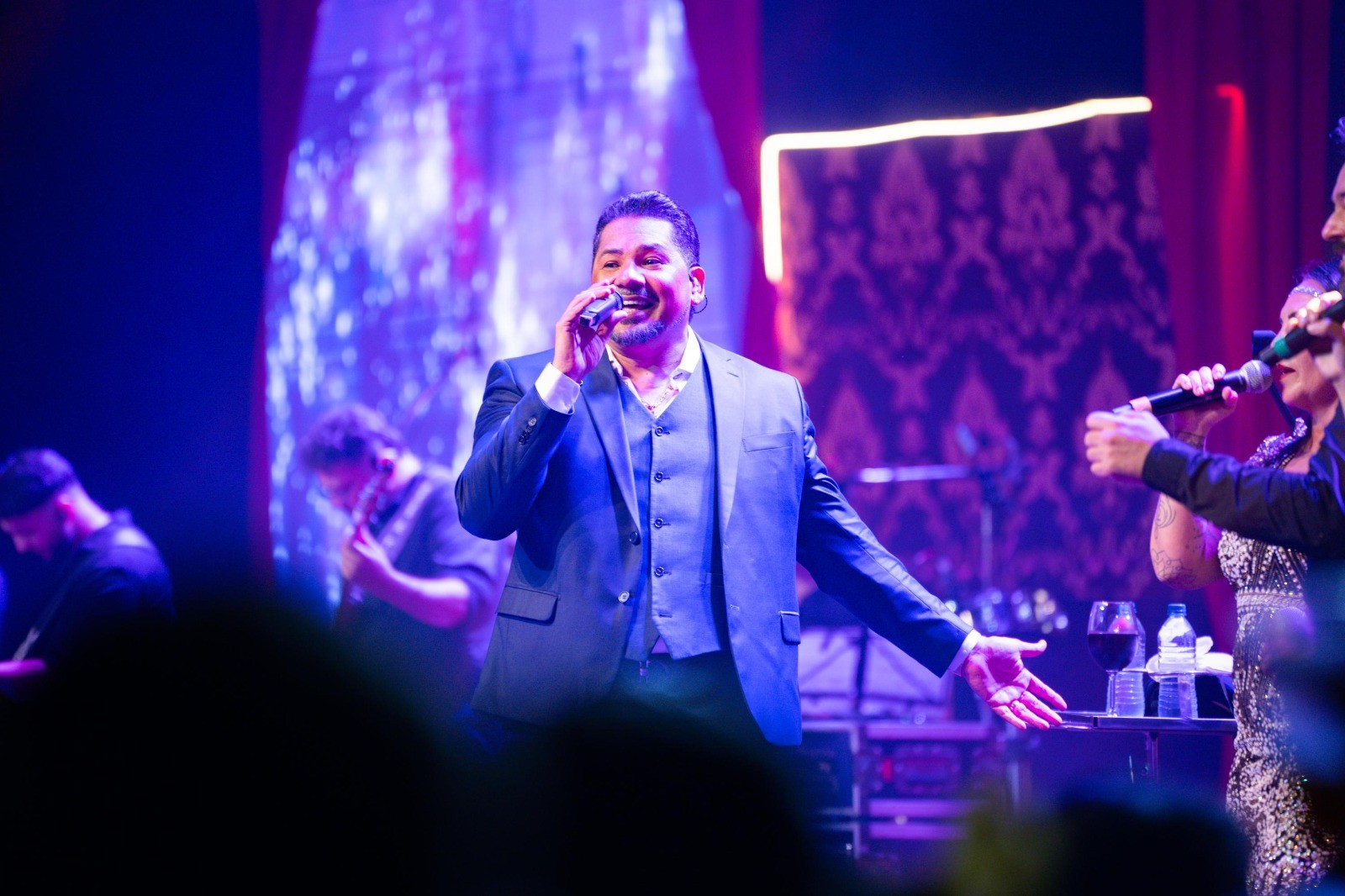 Zezo recebe Simone Mendes, Nattan e Pablo em gravação de DVD em São Paulo