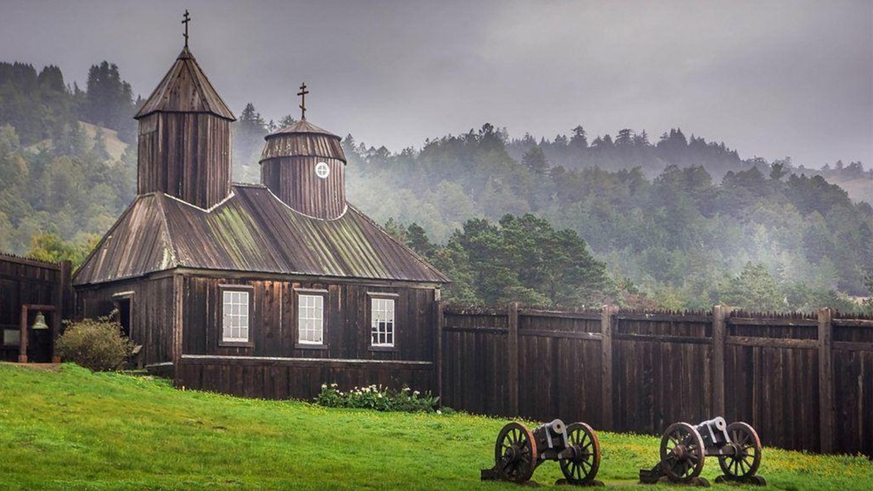 Fort Ross oferece uma sensação de solidão surreal — Foto: Alamy via BBC