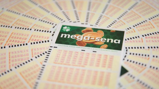 Mega-Sena pode pagar R$ 3 milhões neste sábado - Foto: (Marcelo Brandt/G1)
