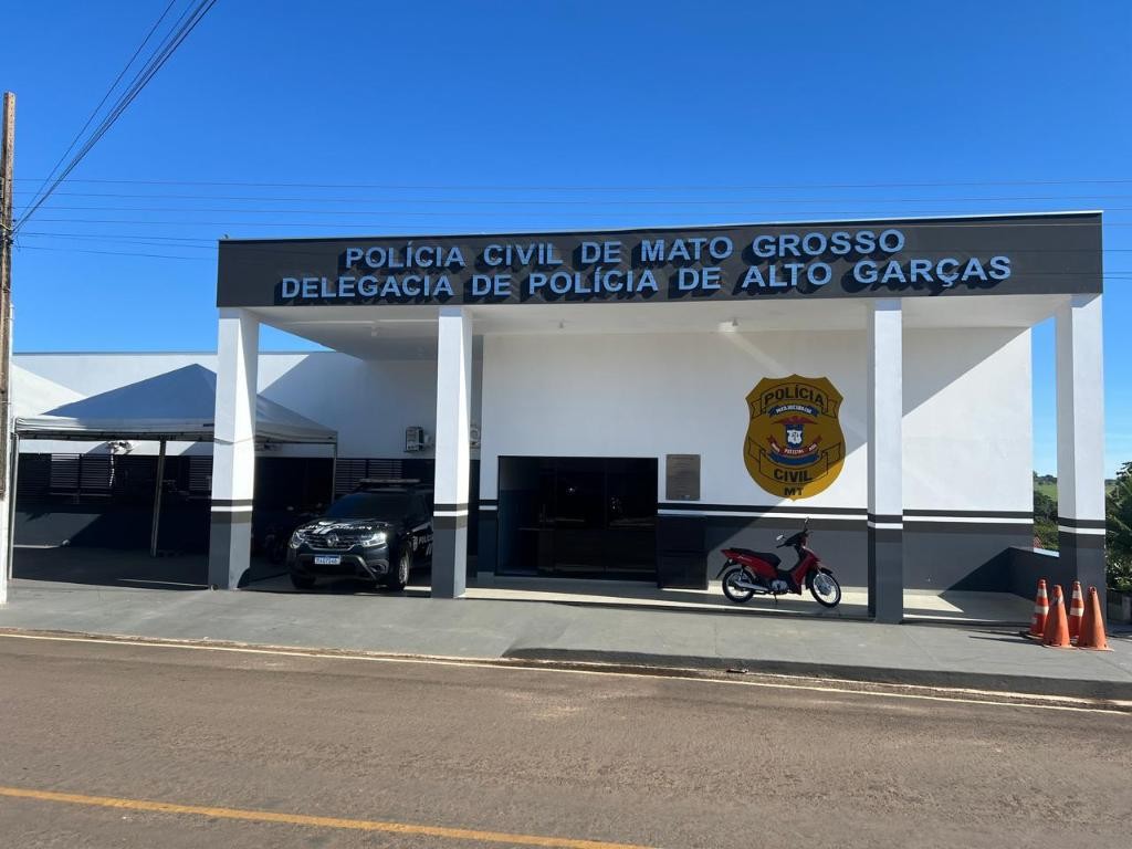 Menino de 3 anos morre afogado em piscina da família em MT