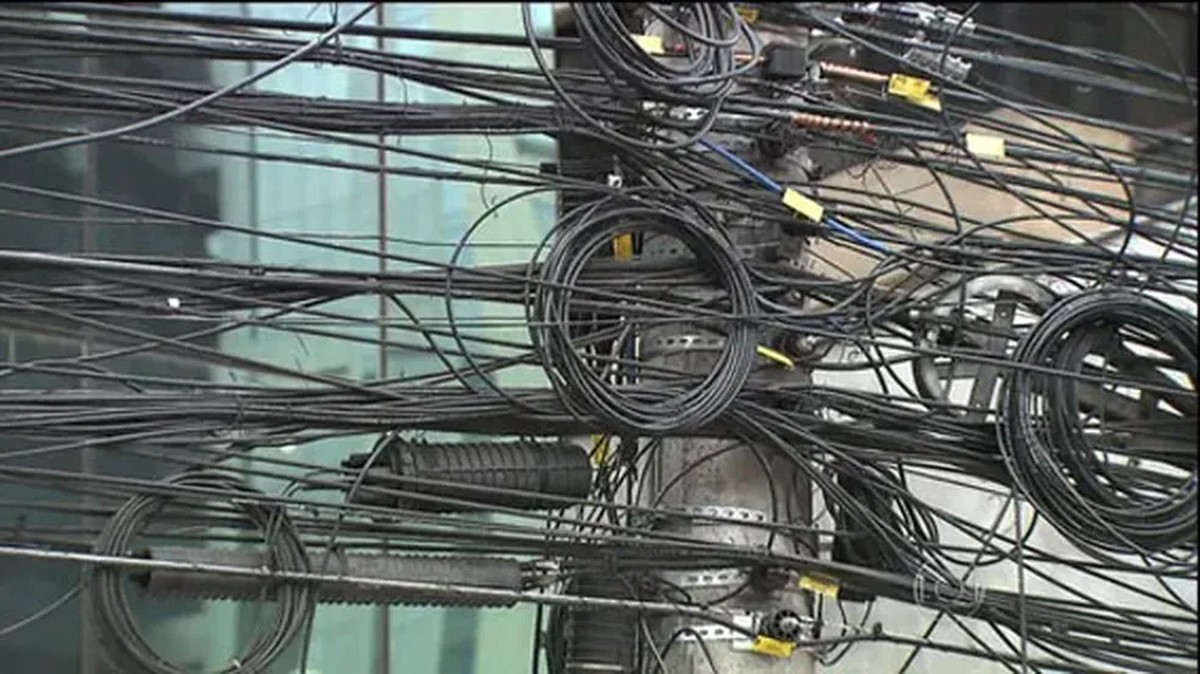 Regulamentação do uso de postes de energia é tema de campanha