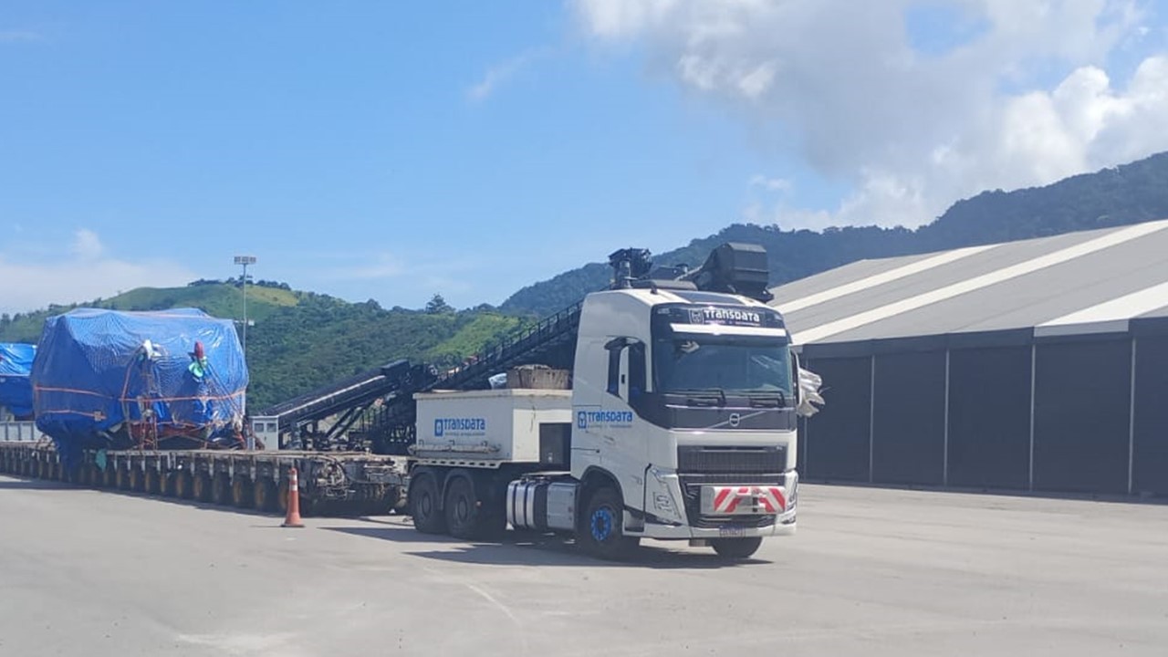 Transporte de carga de 336 toneladas mobiliza operação na Tamoios, no Litoral Norte de SP; nova etapa será nesta terça (7)