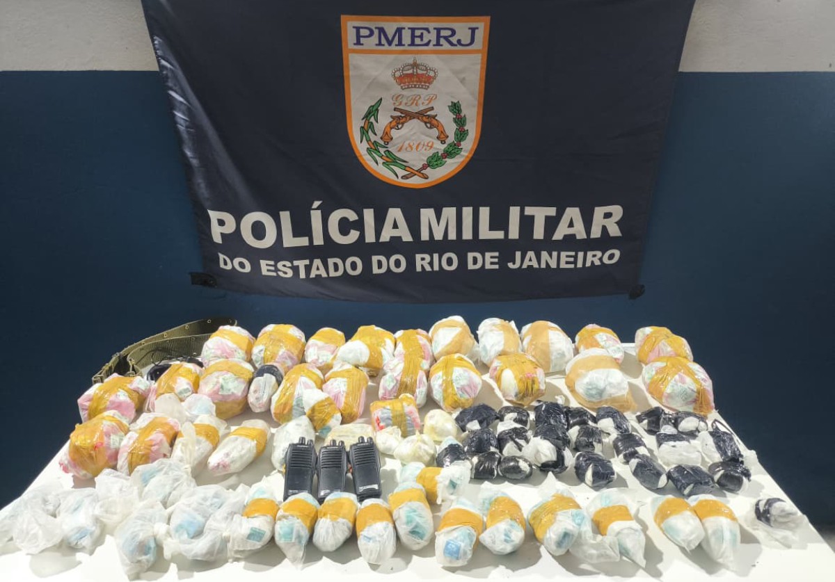 Mais de 8 kg de drogas são apreendidos em imóvel usado pelo tráfico em Paraty