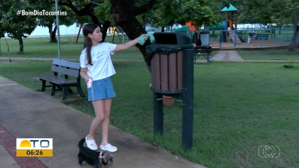 Leis obrigam tutores a recolher fezes de animais em espaços públicos